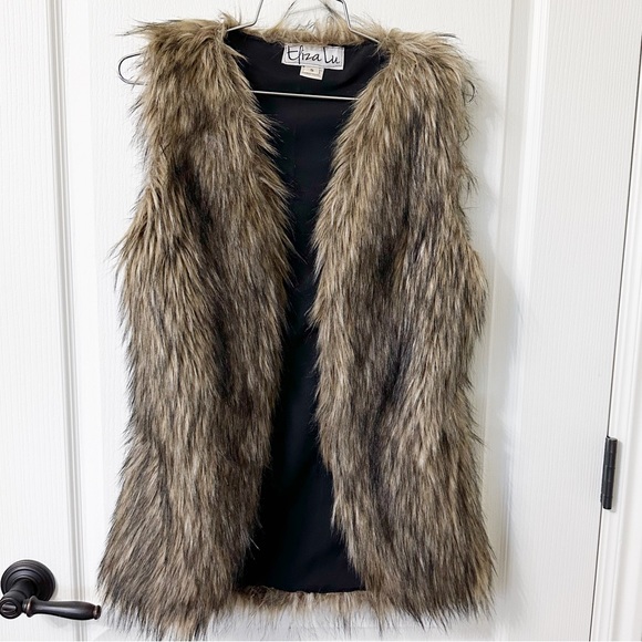 FAUX Fur Vest - Handmade - Picture 5 of 9